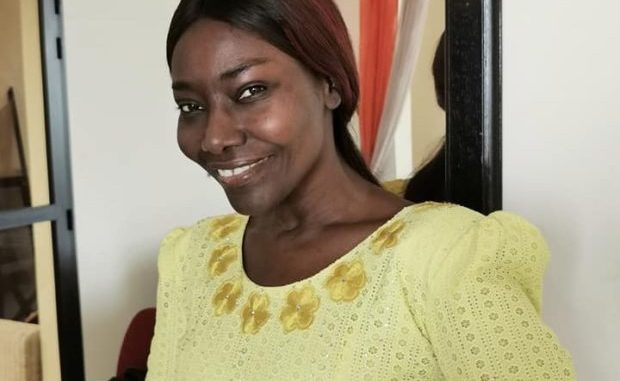 PHOTOS - Coumba Gawlo Seck se dévoile sans Make-up et enflamme le web