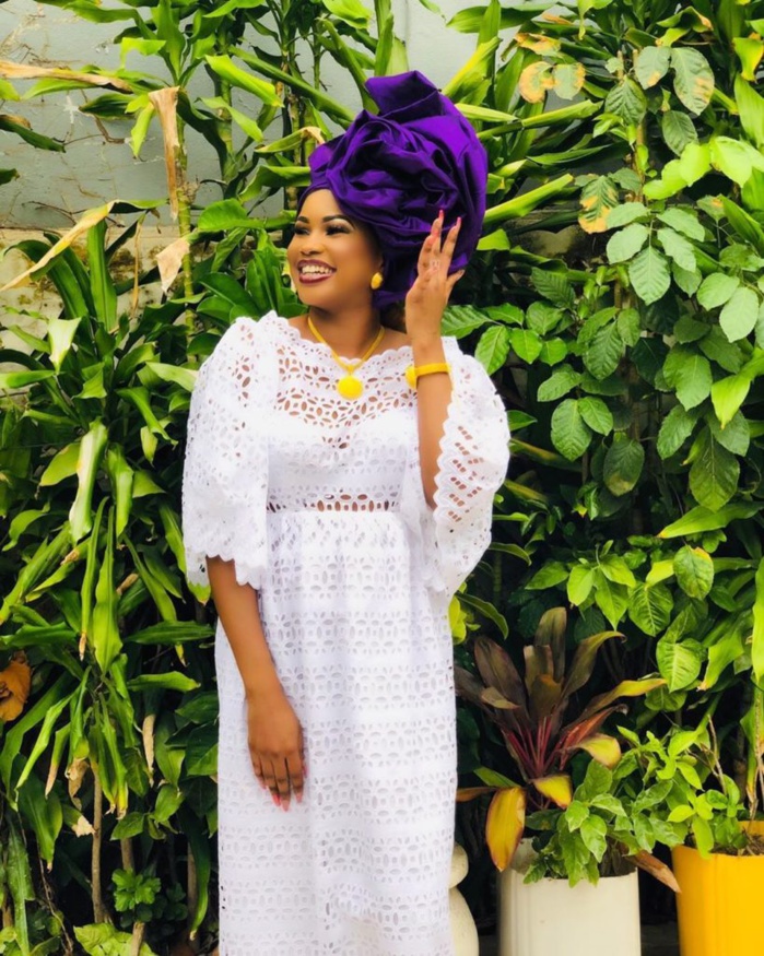 PHOTOS - Admirez les dernières Photos de Marichou, rayonnante en Sagnsé Sénégalaise