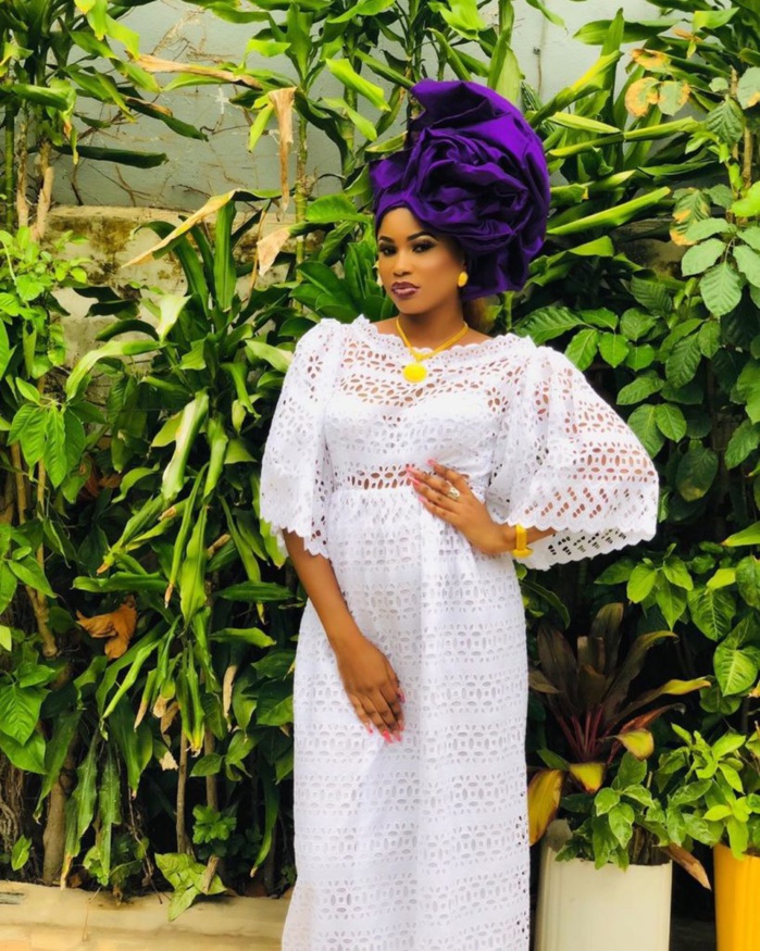 PHOTOS - Admirez les dernières Photos de Marichou, rayonnante en Sagnsé Sénégalaise