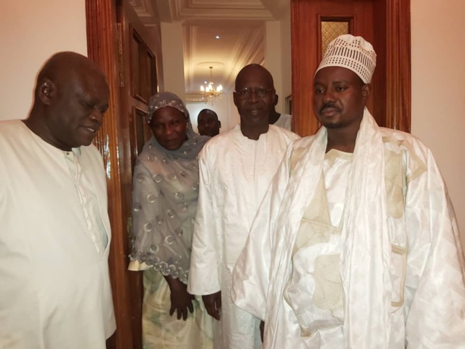 TOUBA: Première visite de Mahammed Dionne après sa sortie d’hôpital, auprès du Khalife Général des Mourides