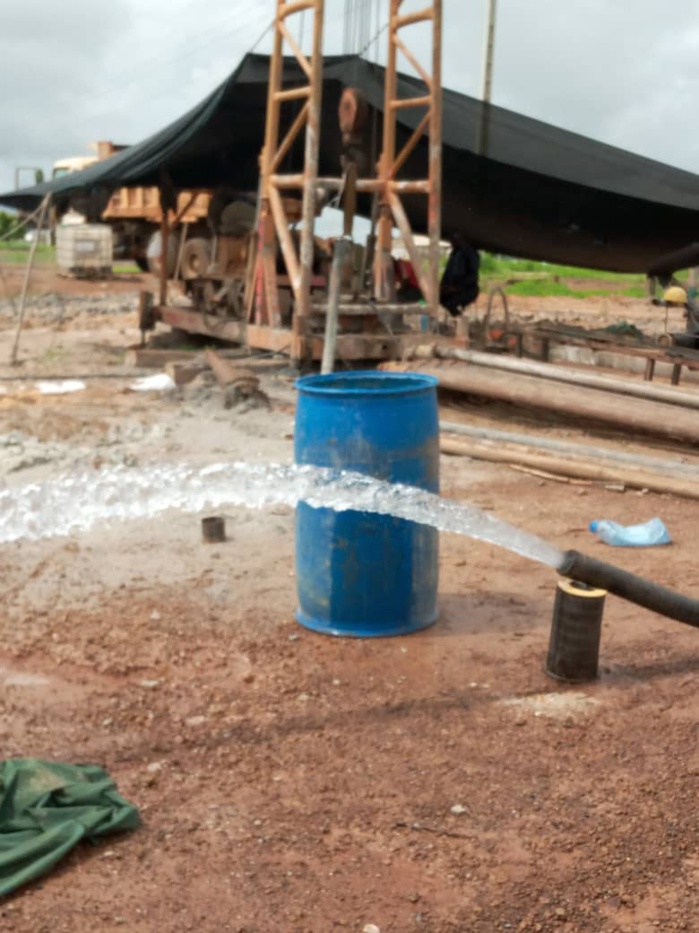 Koutal: Après des mois sans eau, l'eau coule à flots