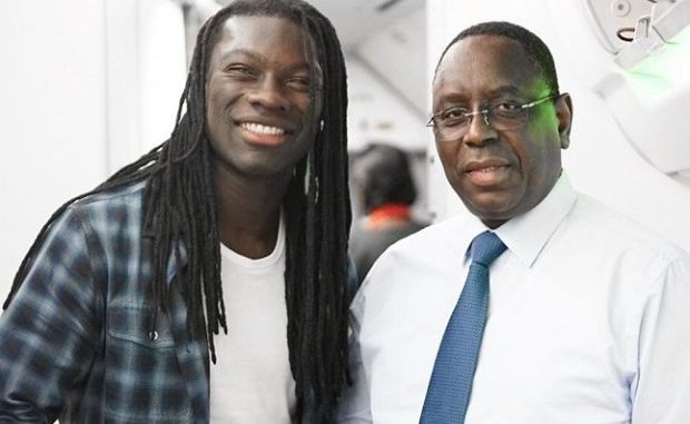 PHOTOS - Bafétimbi Gomis: "Ce fut un plaisir de partager ce vol avec Son Excellence Macky SALL"