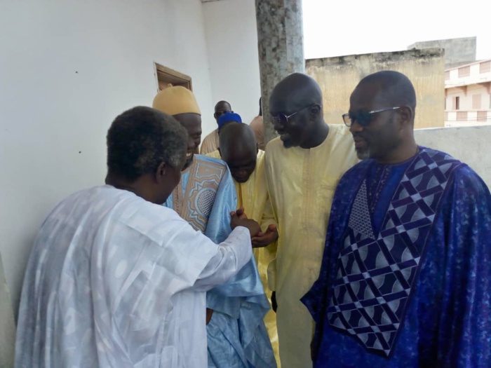 Magal des 2 rakkas: les Wade envoient une forte délégation à Saint- Louis (images) Magal des 2 rakkas: les Wade envoient une forte délégation à Saint- Louis (images)