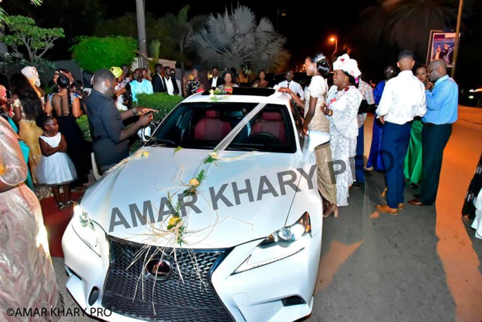 PHOTOS - Fatou Bao offre une voiture de "zéro kilomètre" à sa fille en pleine réception à Alkimia !