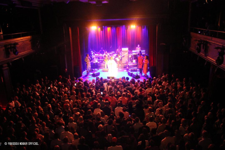 (PHOTOS) - Dans une Salle de Zurich, archi-comble : Les fans de Youssou Ndour refusent son départ de la scène