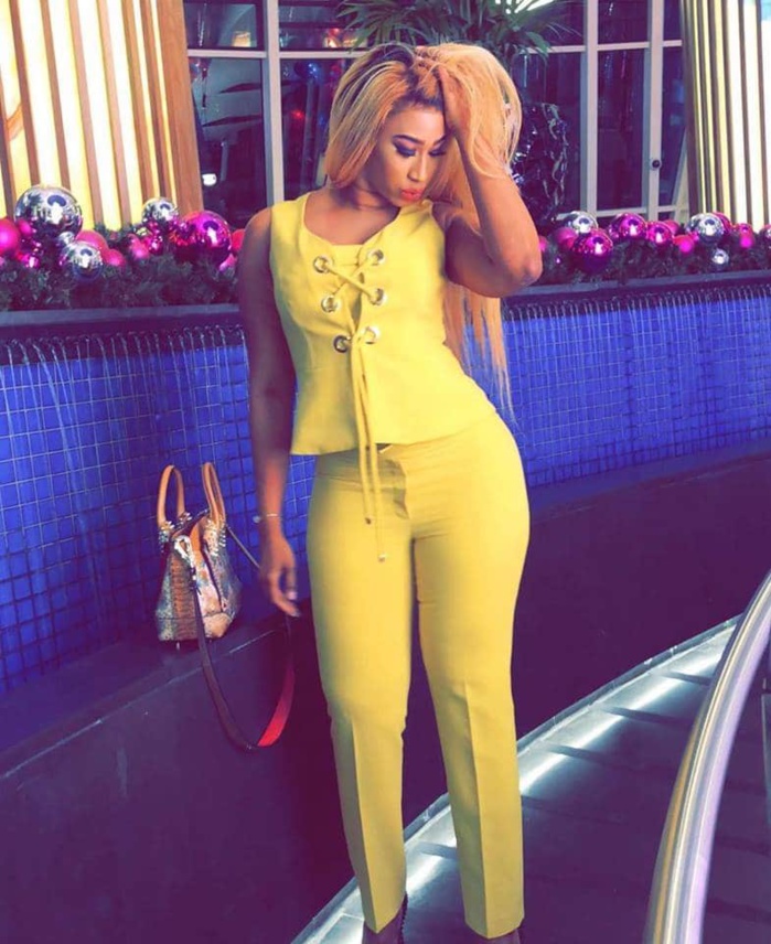 PHOTOS: Diaba Sora, la Kim Kardashian du Mali expose ses belles rondeurs