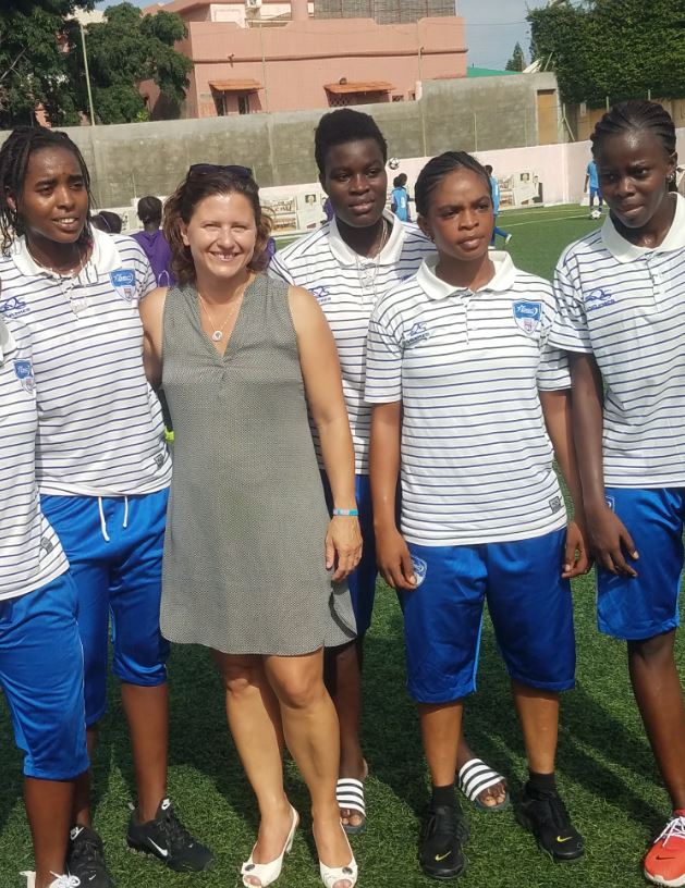 PHOTOS - Visite de Mme Roxana MARACINEANU, Ministre des Sports à Dakar Sacré-Cœur (DSC) accompagnée par le Président de Paris 2024,Tony ESTANGUET, et du Directeur général de l’Agence Française de Développement, Rémy RIOUX