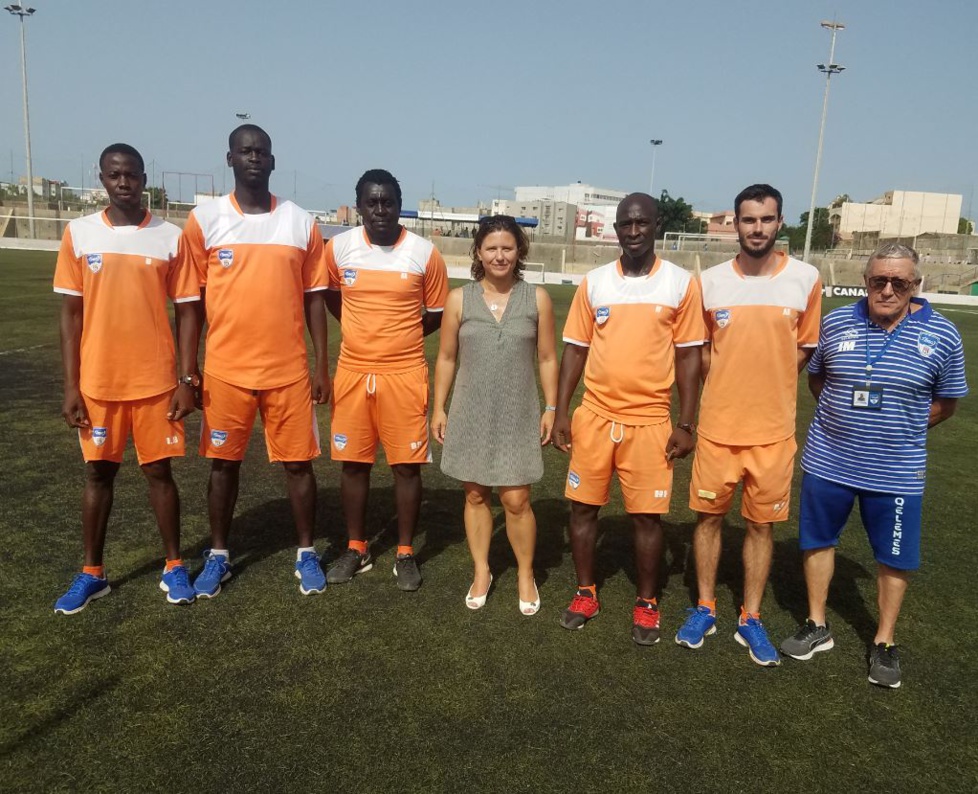 PHOTOS - Visite de Mme Roxana MARACINEANU, Ministre des Sports à Dakar Sacré-Cœur (DSC) accompagnée par le Président de Paris 2024,Tony ESTANGUET, et du Directeur général de l’Agence Française de Développement, Rémy RIOUX