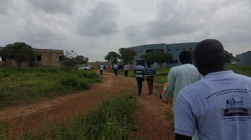 PHOTOS - Visite de chantiers de Socé Diop Dione, Directrice de l'Agence de Construction des Bâtiments et Edifices Publics à Thiès