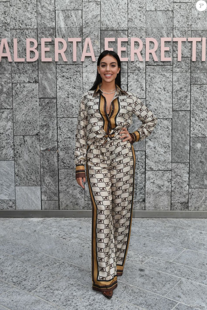 Georgina Rodriguez: La chérie de Cristiano Ronaldo canon à la Fashion Week