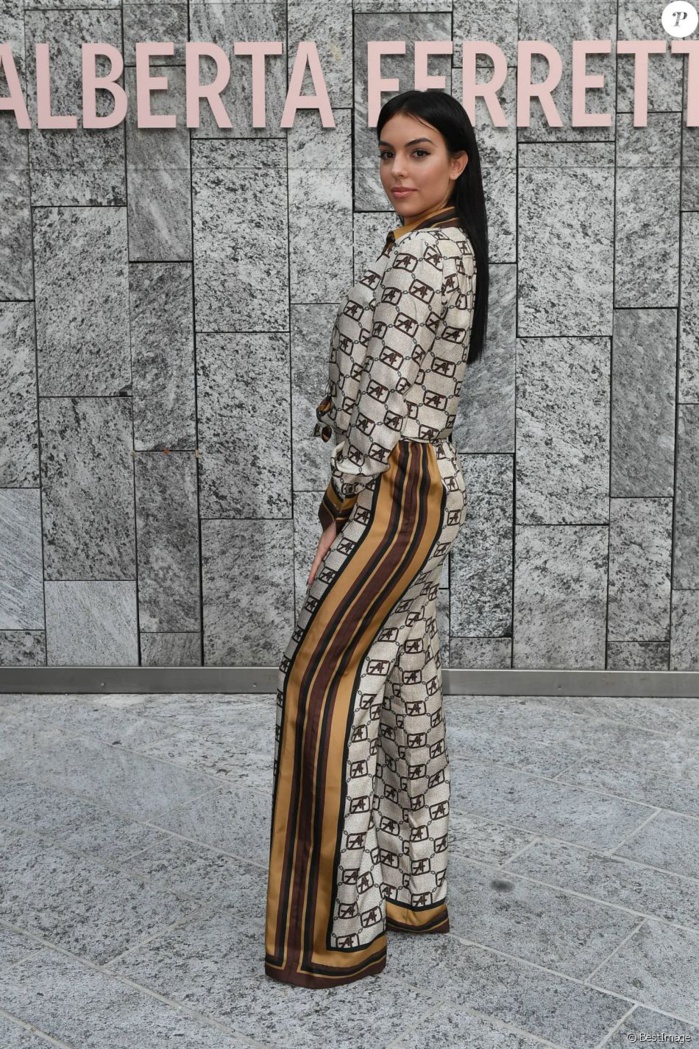 Georgina Rodriguez: La chérie de Cristiano Ronaldo canon à la Fashion Week