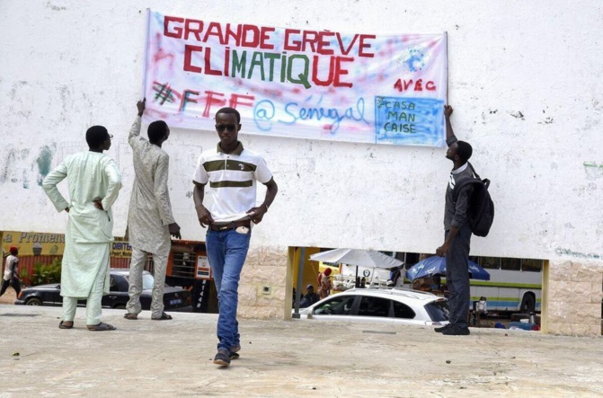 Pour son combat pour le climat : l’étudiant Yero Sarr se fait bastonner, sa mâchoire fracturée