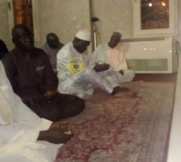 Tivaouane: Khalifa Sall aux mausolées de Serigne Babacar Sy et de Seydil Hadj Malick Sy (PHOTOS)