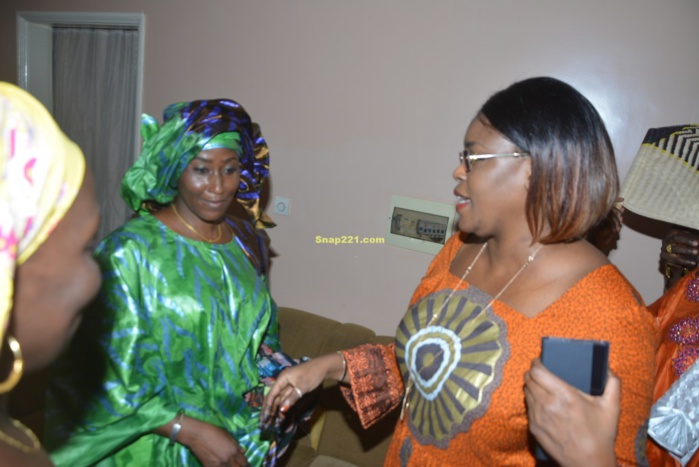 Voici les images inédites  de Marième Faye Sall au mariage de Yama Diallo Bèye, fille de Ismael Diallo