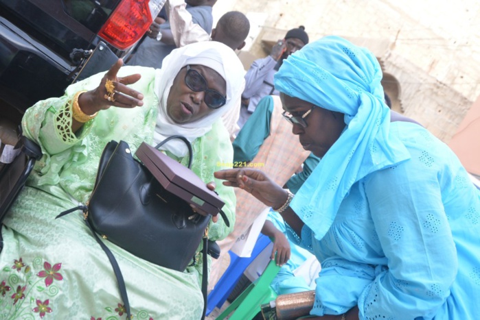 Voici les images inédites  de Marième Faye Sall au mariage de Yama Diallo Bèye, fille de Ismael Diallo