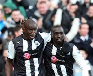 VIDEOS Newcastle-Aston Villa (2-1) : Papis Demba Cisse et Demba Ba Marquent