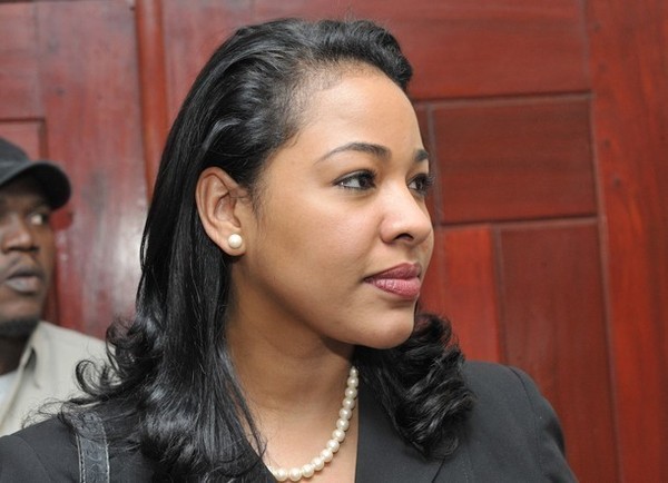 Qui est ce milliardaire sénégalais qui court derrière Léna Sène ?