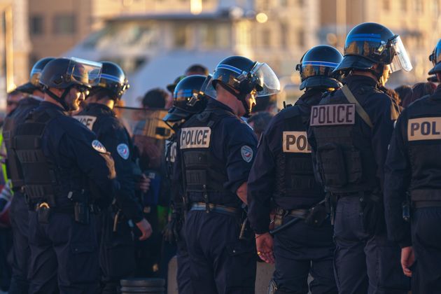 "Marche de la colère" à Paris, plus de 15 000 policiers  réclament de meilleurs conditions de travail