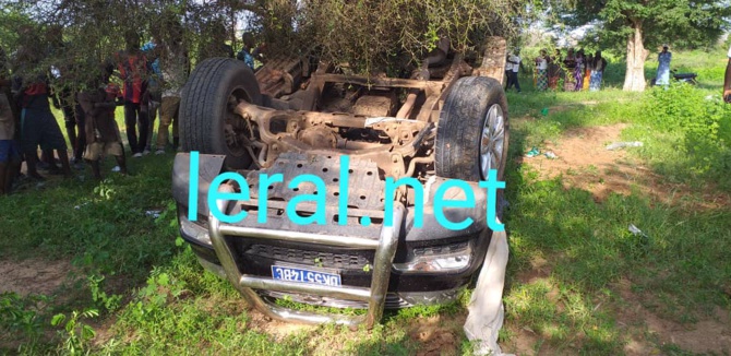 URGENT - Kaolack: Un véhicule transportant des journalistes se renverse à Mbadakhoune URGENT - Kaolack: Un véhicule transportant des journalistes se renverse à Mbadakhoune