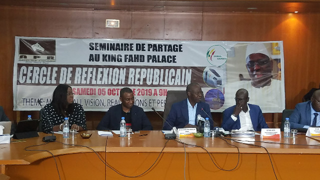 CERCLE DE REFLEXION REPUBLICAIN - Boun Abdallah Dionne présent et pleine forme (PHOTOS) CERCLE DE REFLEXION REPUBLICAIN - Boun Abdallah Dionne présent et pleine forme (PHOTOS)