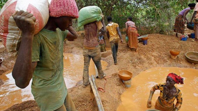 Burkina: Une vingtaine d'orpailleurs tués lors d'une attaque dans le Soum