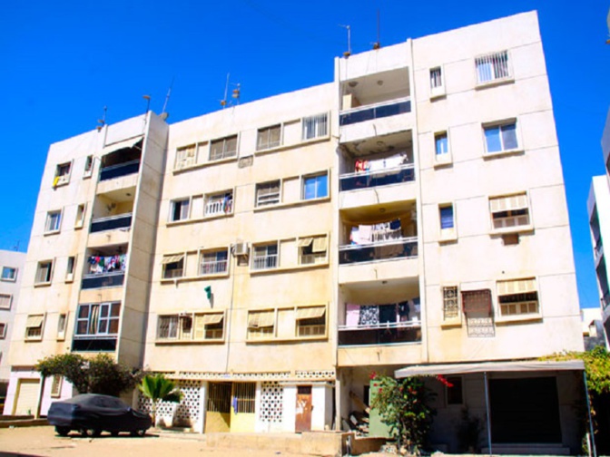 Délogement des résidents des immeubles des Lionnes: le ministre de l'Intérieur accusé d’avoir fait couper l'eau et l'électricité Délogement des résidents des immeubles des Lionnes: le ministre de l'Intérieur accusé d’avoir fait couper l'eau et l'électricité