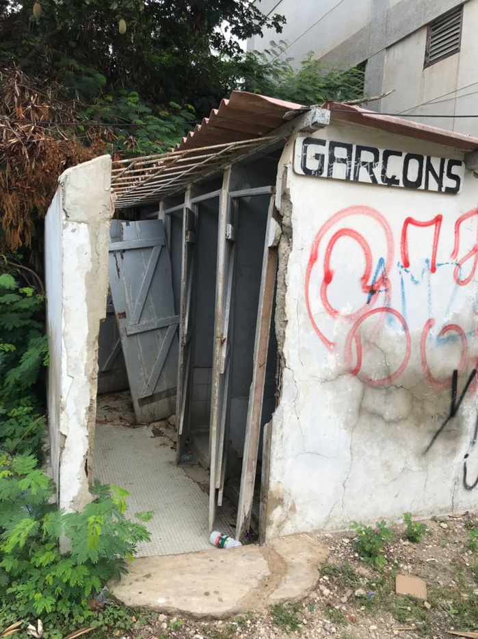 CEM Blaise Diagne : Les toilettes des élèves dans un piètre état, les autorités interpellées