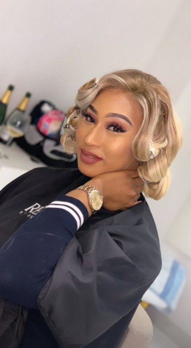 PHOTOS - Diaba Sora change de look et fait sensation sur la toile