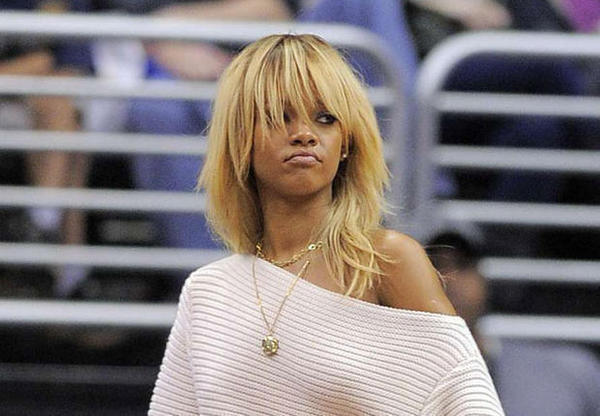 Rihanna tweete une photo d’elle quasi-nue