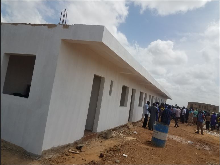 Lancement du projet de Construction des 100 000 logements sociaux – Revivez en images la visite de terrain du ministre ABDOU KARIM FOFANA
