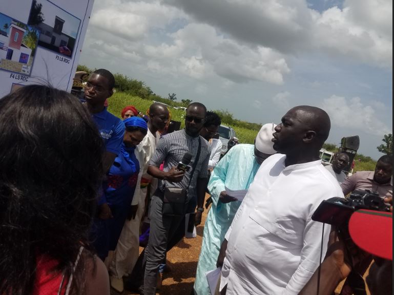 Lancement du projet de Construction des 100 000 logements sociaux – Revivez en images la visite de terrain du ministre Abdou Karim Fofana