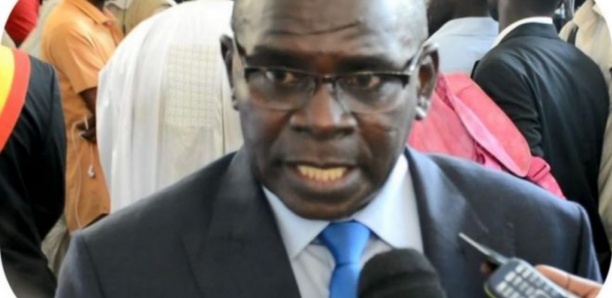 Assemblée nationale: Aymérou Gningue et Serigne Cheikh Mbacké Bara Dolly ont failli être débarqués Assemblée nationale: Aymérou Gningue et Serigne Cheikh Mbacké Bara Dolly ont failli être débarqués
