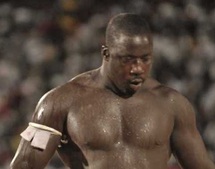 Vers un éventuel face à face contre Tyson : Gris Bordeaux entre challenge sportif et financier