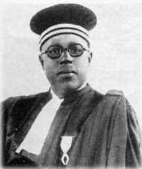 Le 19 octobre 1947, Lamine Gueye, garde son fauteuil lors des élections municipales Le 19 octobre 1947, Lamine Gueye, garde son fauteuil lors des élections municipales
