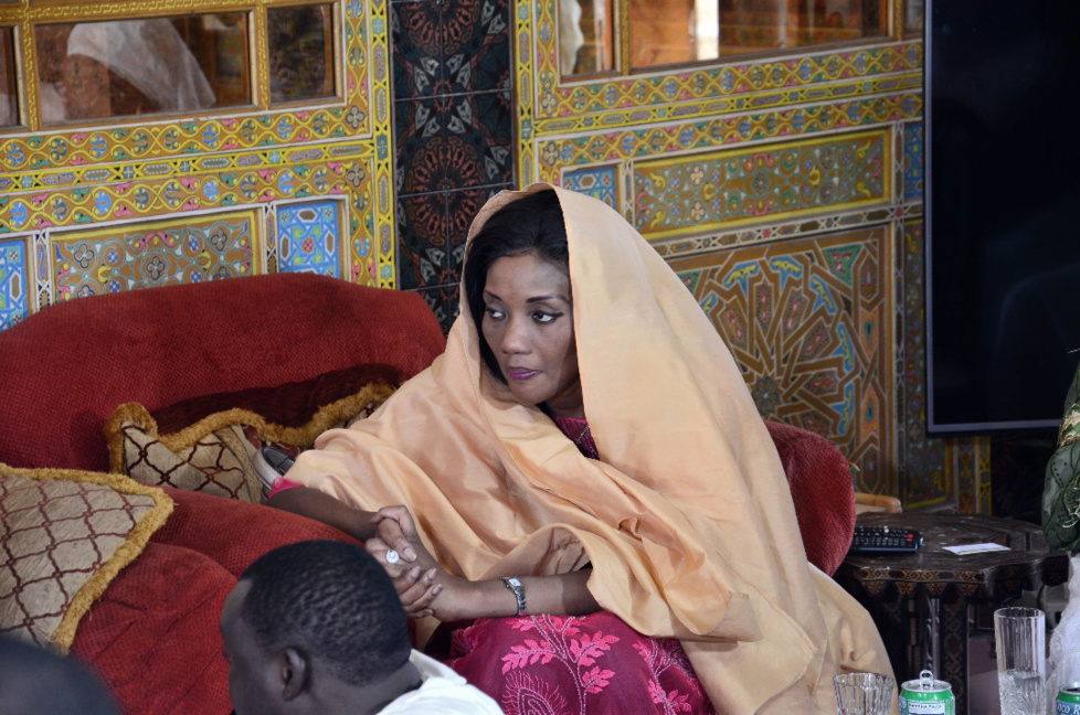 (Photos): Voici Sokhna Oumou Sy Dabakh, la 3ème et belle épouse de Dr Ahmed Khalifa Niass