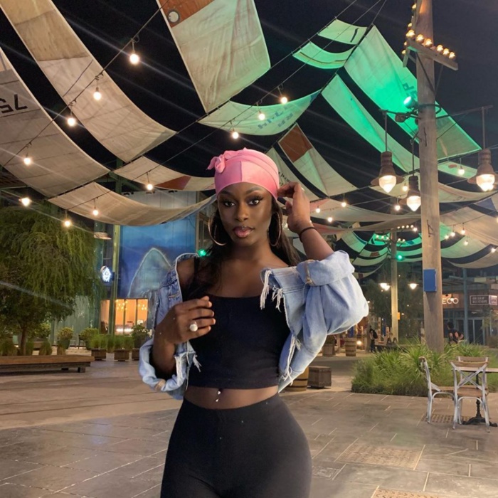 PHOTOS - Diarra Sylla fait monter la température