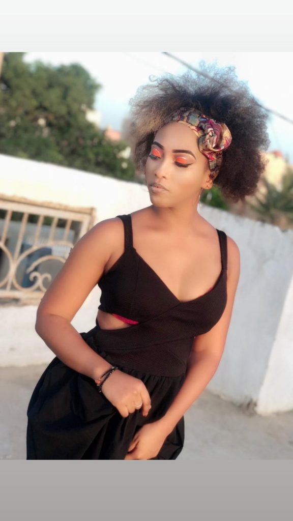 PHOTOS - Georgette Chidid, la sœur de Viviane, met en avant ses atouts de femme