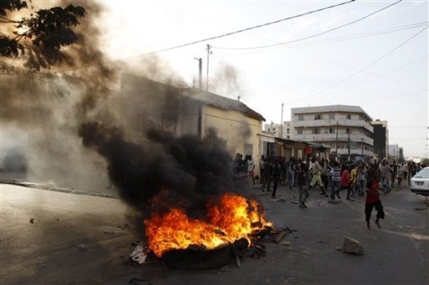 EXCLUSIF! VIDÉO - PHOTOS :  Voici les images de l'arrestation de Simon et Kilifeu 