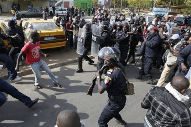 EXCLUSIF! VIDÉO - PHOTOS :  Voici les images de l'arrestation de Simon et Kilifeu 