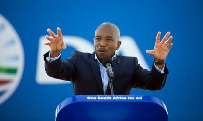 Afrique du Sud : Démission du principal chef de l’opposition