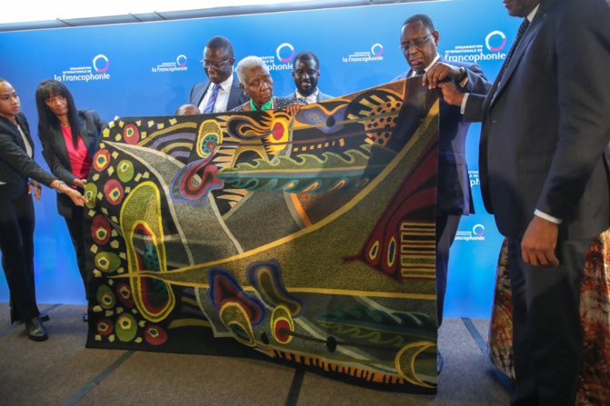 70 ans de Présence africaine : Mme Christiane Yandé, veuve de feu Alioune Diop, élevée au grade de commandeur dans l’ordre national du Lion 70 ans de Présence africaine : Mme Christiane Yandé, veuve de feu Alioune Diop, élevée au grade de commandeur dans l’ordre national du Lion