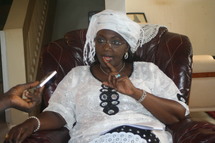Aminata Tall diabolise le Président: « Abdoulaye Wade aurait-il été allaité par le sang ? »