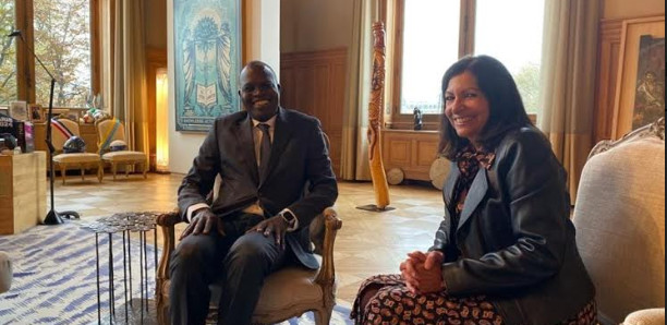 Khalifa Sall en France: L'ex édile de Dakar reçu par Anne Hidalgo, maire de Paris Khalifa Sall en France: L'ex édile de Dakar reçu par Anne Hidalgo, maire de Paris