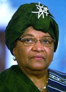 Ellen Johnson Sirleaf, présidente du Libéria, aux Sénégalais : "Parlez par les urnes!"