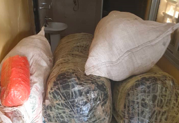 Axe Kaolack-Fatick : Nouvelle saisie de chanvre indien et de faux médicaments (Images)