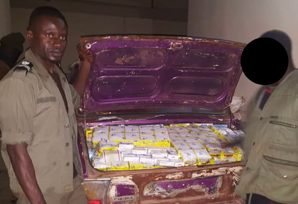 Axe Kaolack-Fatick: Nouvelle saisie de chanvre indien et de faux médicaments  (Images)