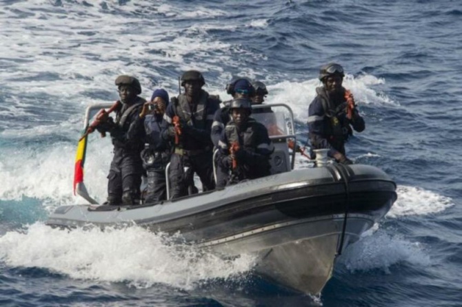 Saisie record de cocaïne en haute mer: cinq personnes arrêtées