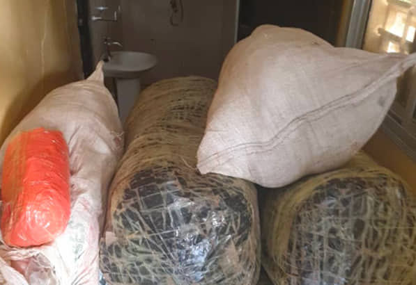 Faux médicaments et drogue : Kaolack est-il devenu la nouvelle plaque tournante ? Faux médicaments et drogue : Kaolack est-il devenu la nouvelle plaque tournante ?