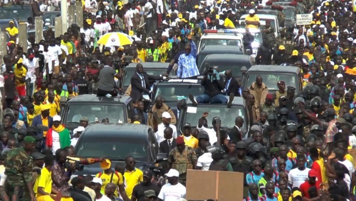 Guinée: importante manifestation de soutien au président Alpha Condé