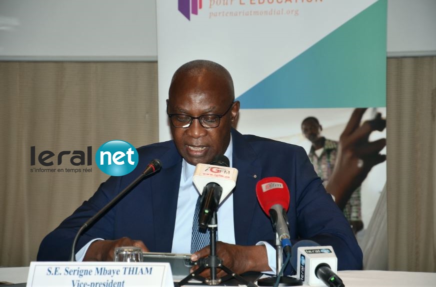 Les images de la signature de convention de Youssou NDOUR au Partenariat mondial pour l’éducation, PME pour l’éducation des enfants dans les pays en voie de développement. Les images de la signature de convention de Youssou NDOUR au Partenariat mondial pour l’éducation, PME pour l’éducation des enfants dans les pays en voie de développement.